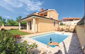 Outdoor pool - Charming luxury villa with private pool in a quiet area  (Pula)