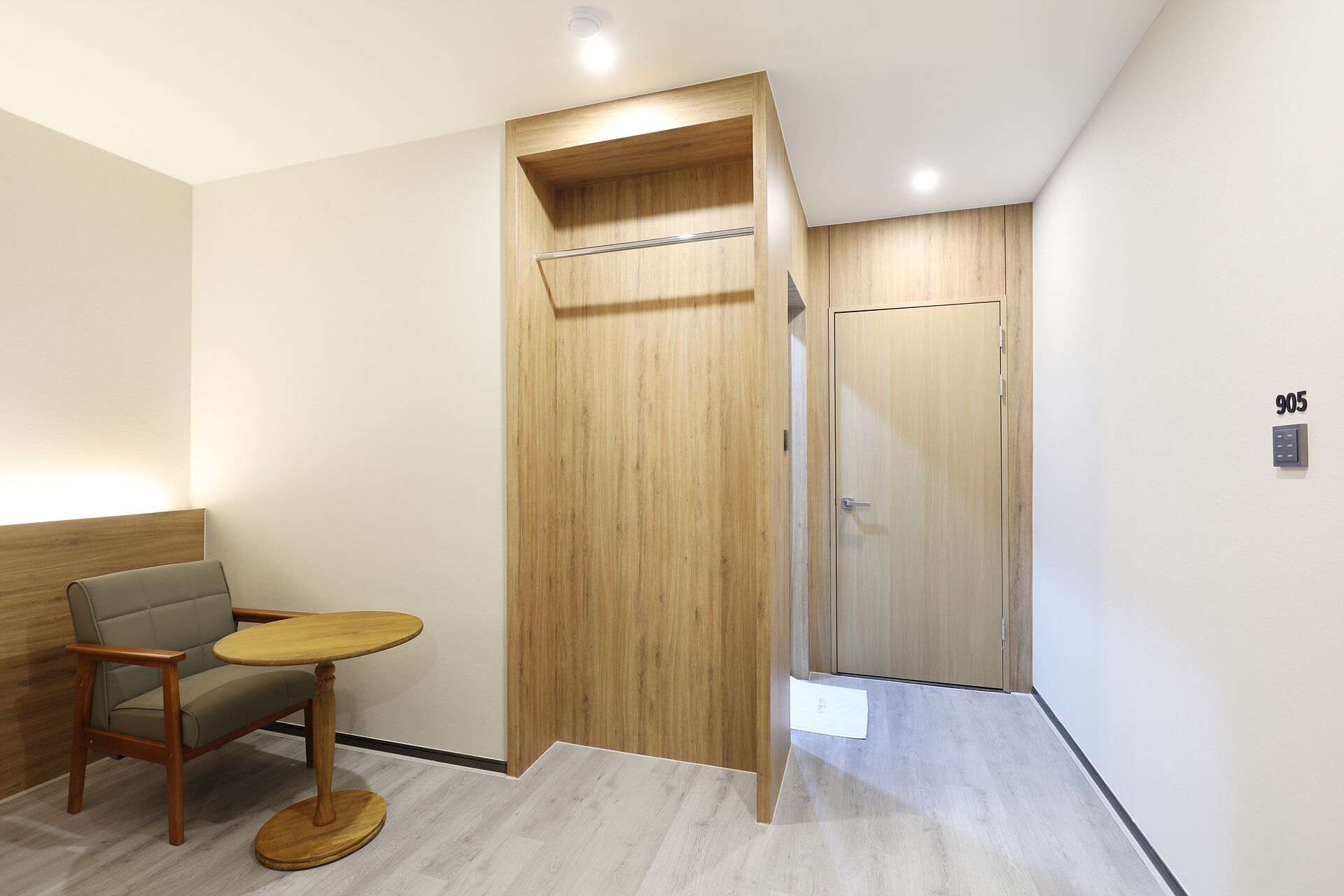 superior room, 1 king bed, non smoking | 1 bedroom, desk, laptop workspace, blackout curtains