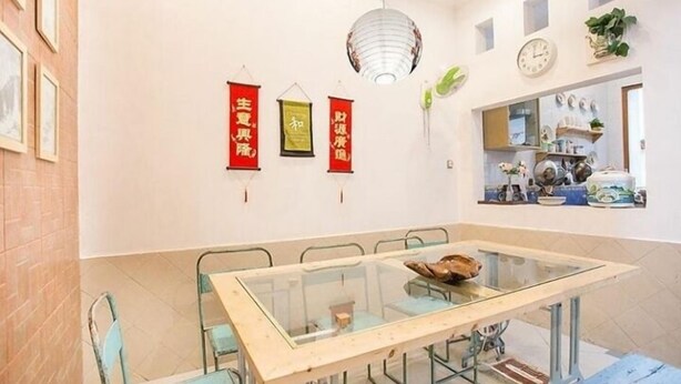 Unclassified image, 1 of 9, button - RUTH EMMY - Hostel (Yogyakarta)