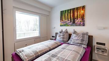 2 Schlafzimmer, Reisekinderbett, WLAN