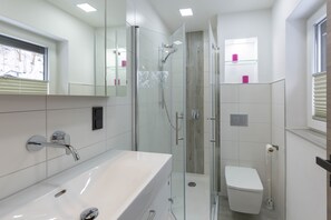 Chuveiro, secador de cabelo