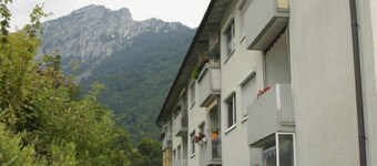 Koselig byleilighet med carport for 2 til 5 personer i nærheten av termalbadene