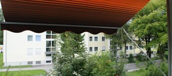 Accogliente appartamento in città con posto auto coperto da 2 a 5 persone vicino alle terme