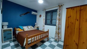 4 chambres, fer et planche à repasser, Wi-Fi gratuit, draps fournis