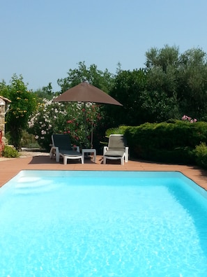 Outdoor pool, a heated pool - Peaceful paradise - absolute charm! (Bagnols-En-Forêt)