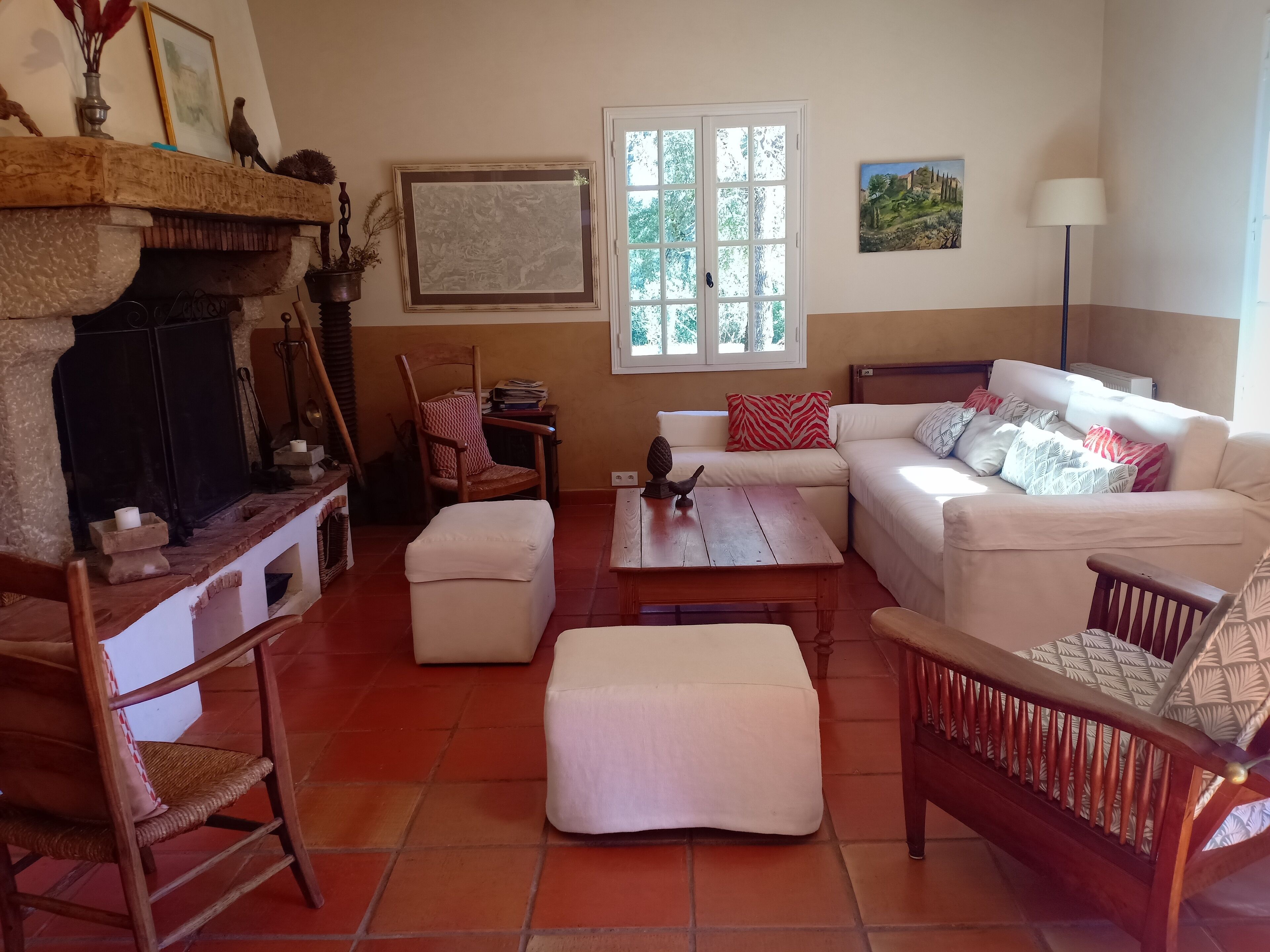 Large renovated bastide with swimming pool, surrounded by nature, calm, billiards, bowling alley