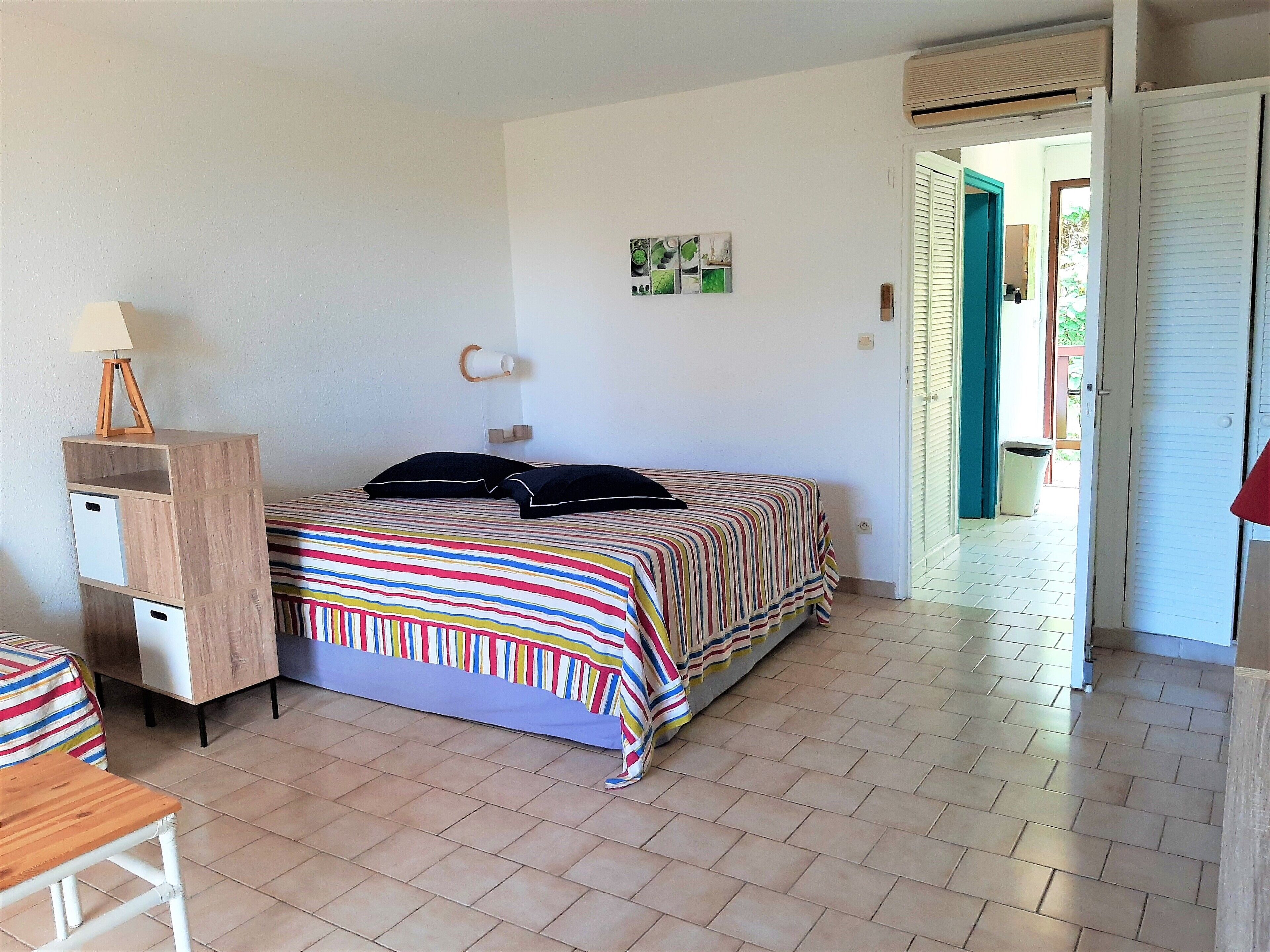 Iron/ironing board, travel crib, WiFi (free), bed sheets