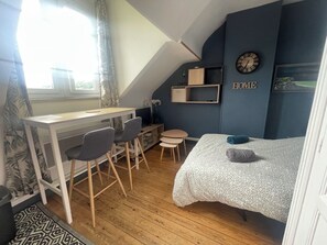 1 camera, Wi-Fi gratuito