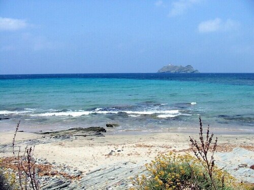 Maison indépendante avec jardin à 3 min à pied de la plage