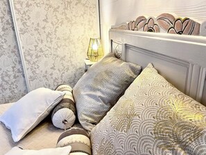 1 bedroom, memory-foam beds, iron/ironing board, WiFi - Studio bungalow in La Cotinière beach 100m, port 150 m  (Saint-Pierre-D'oléron)