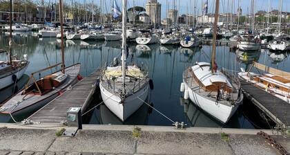 Studio plain-pied Ă La CotiniĂšre plage 100m, port 150 m