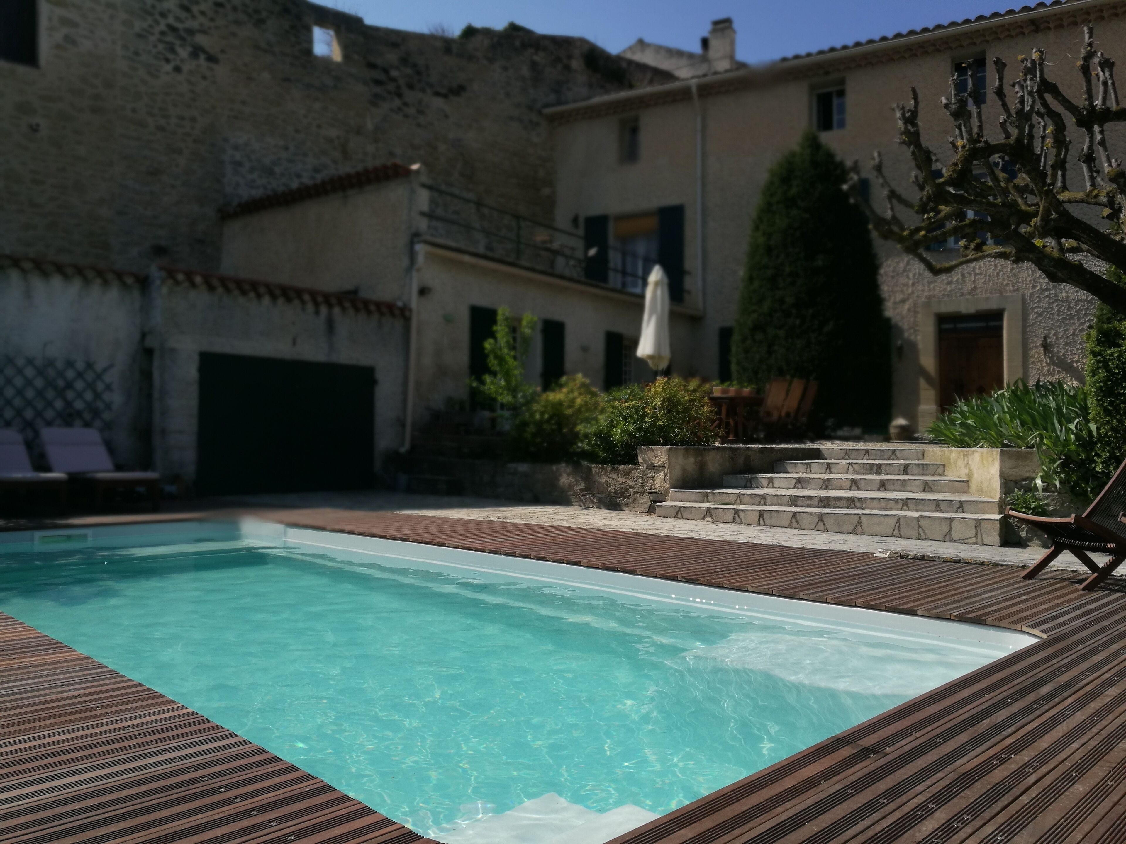 Piscina all'aperto, una piscina riscaldata