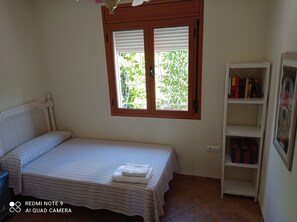3 bedrooms, free WiFi, bed sheets