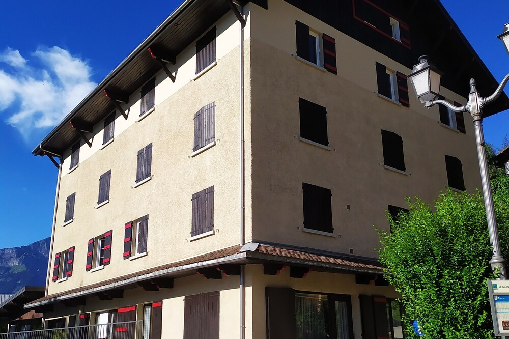 Beautiful apartment in the village, 4 to 6 people