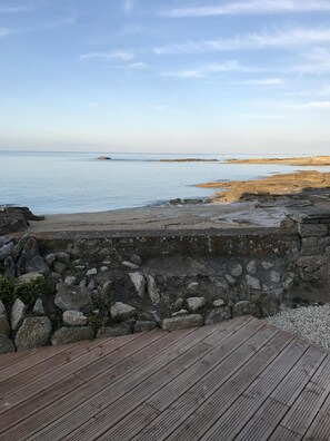 On the beach - Your holidays in the water! In front of the sea (Guilvinec)