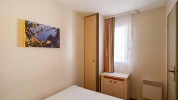 1 chambre, fer et planche à repasser, Wi-Fi
