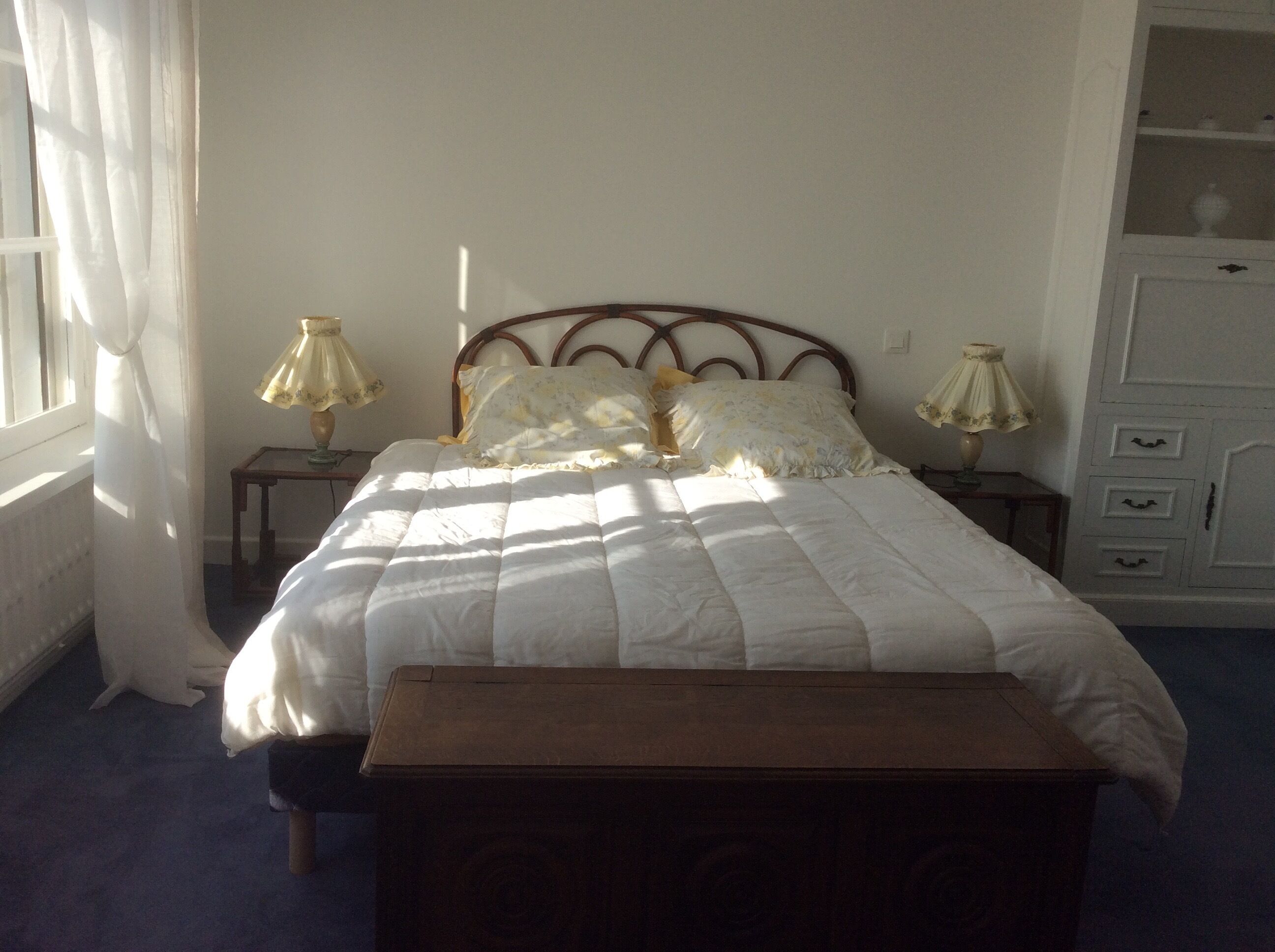 LUXURY APARTMENT (120 m2) on two floors IN A HOUSE FACING THE SEA 