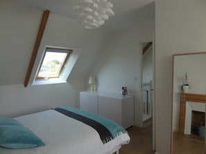 3 soverom, strykejern/-brett, reiseseng for barn og wi-fi
