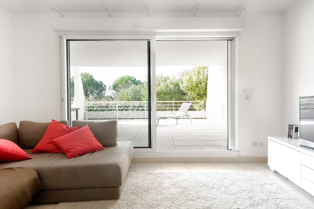 Beautiful spacious and modern apartment with a large terrace rated 4 stars