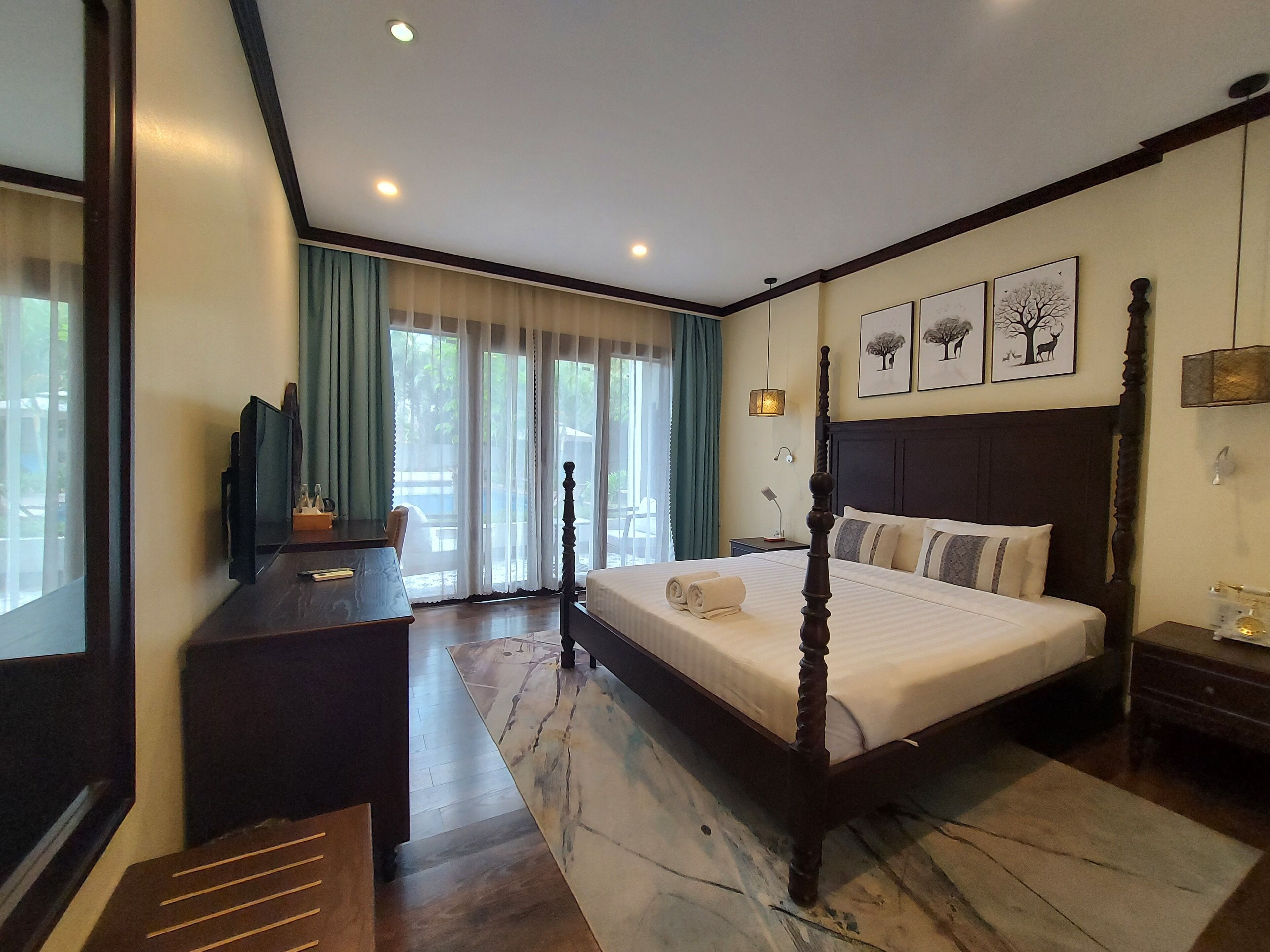 in-room safe, desk, blackout curtains, soundproofing