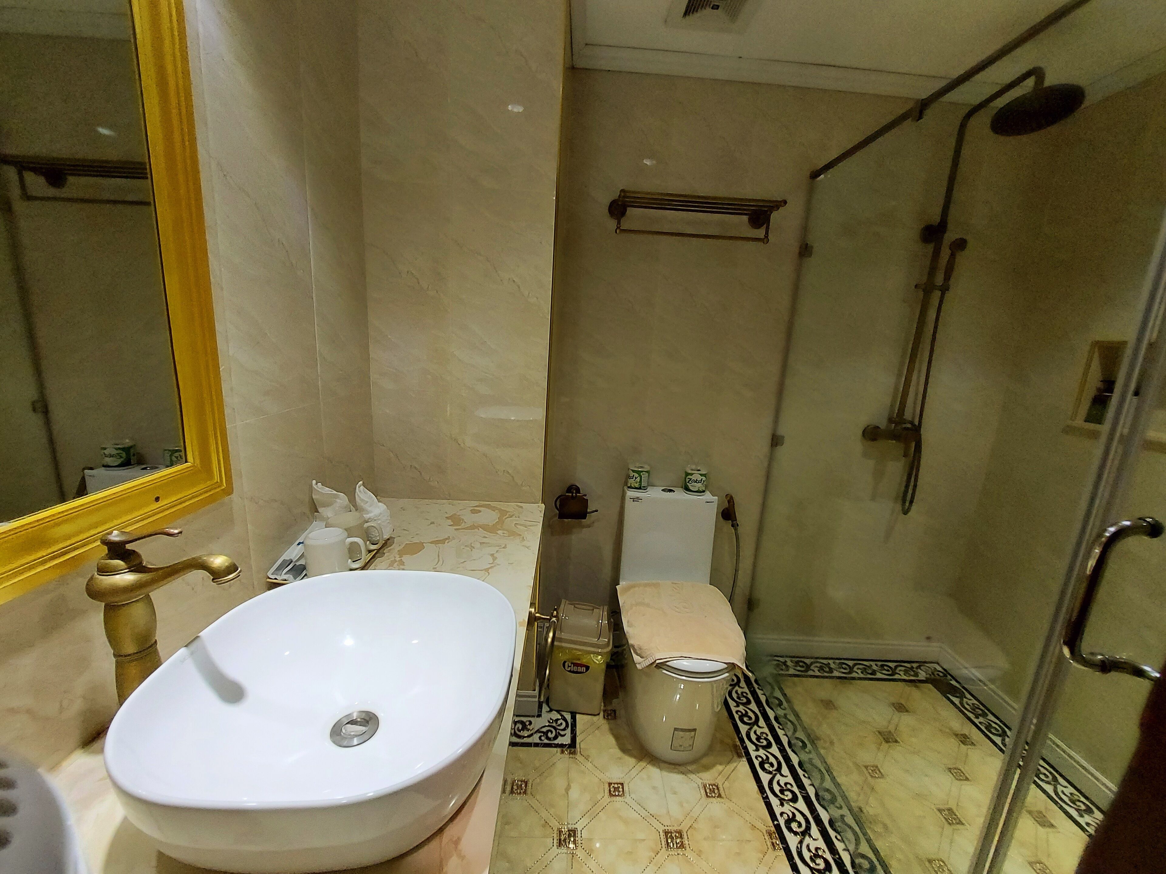 standard twin room, 2 single beds, garden view | bathroom | shower, rainfall showerhead, free toiletries, slippers