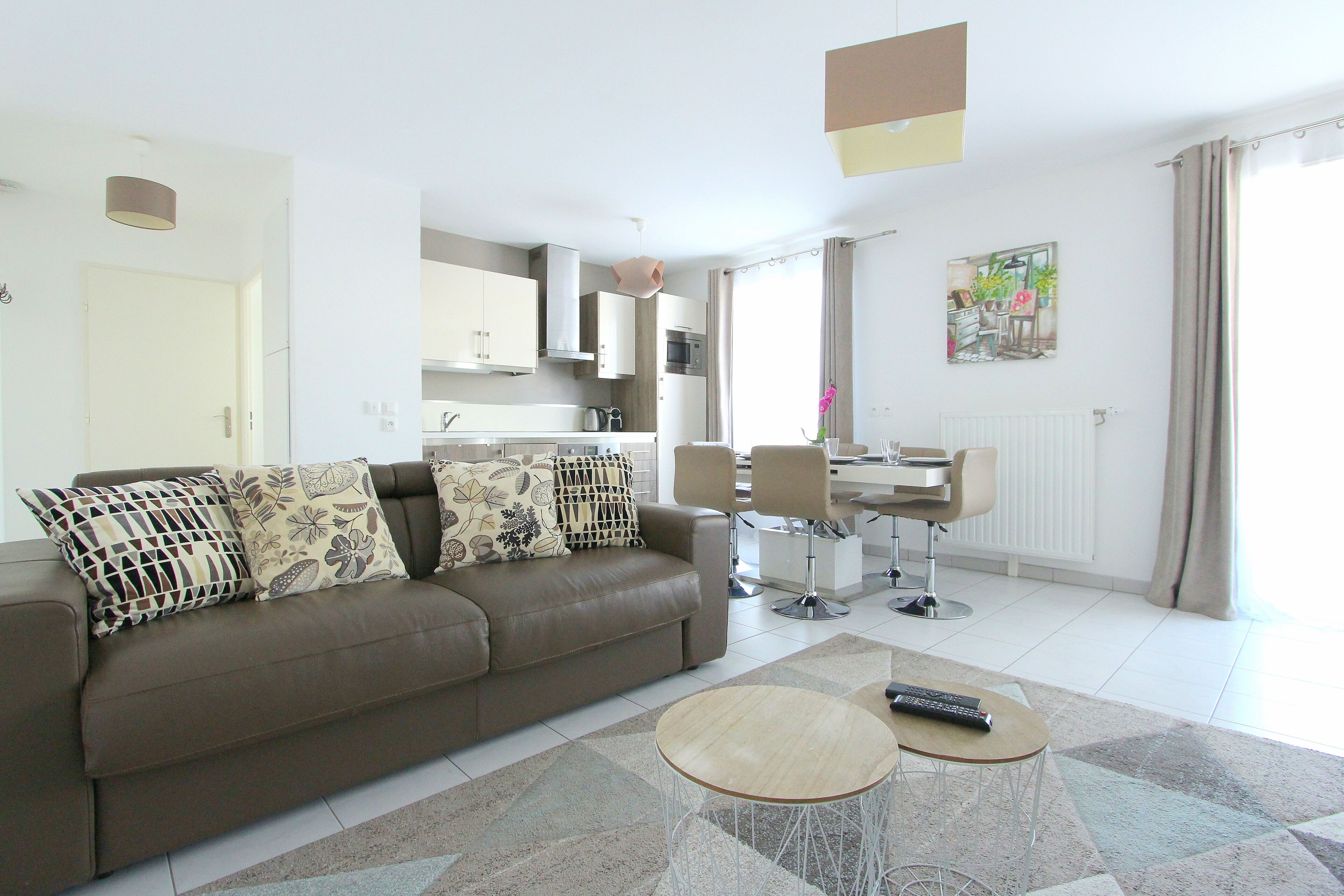 Modern apartment 6pax Val d'Europe, Disneyland 10mn (TRIANONS 2)