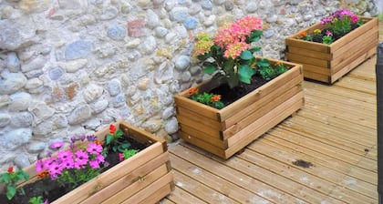 Gîte for 8 people in Mirepoix in the heart of the medieval city