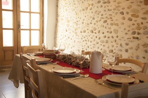 تناول الطعام