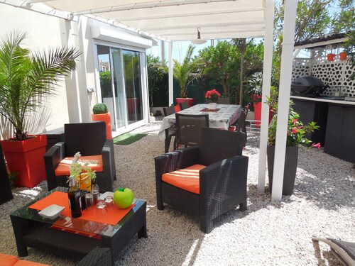Appart T3 57m2 Jardin70m2.CLIM WIFI PARKINGPRIVÉ PORT MALFATO TV FREE+SAT 