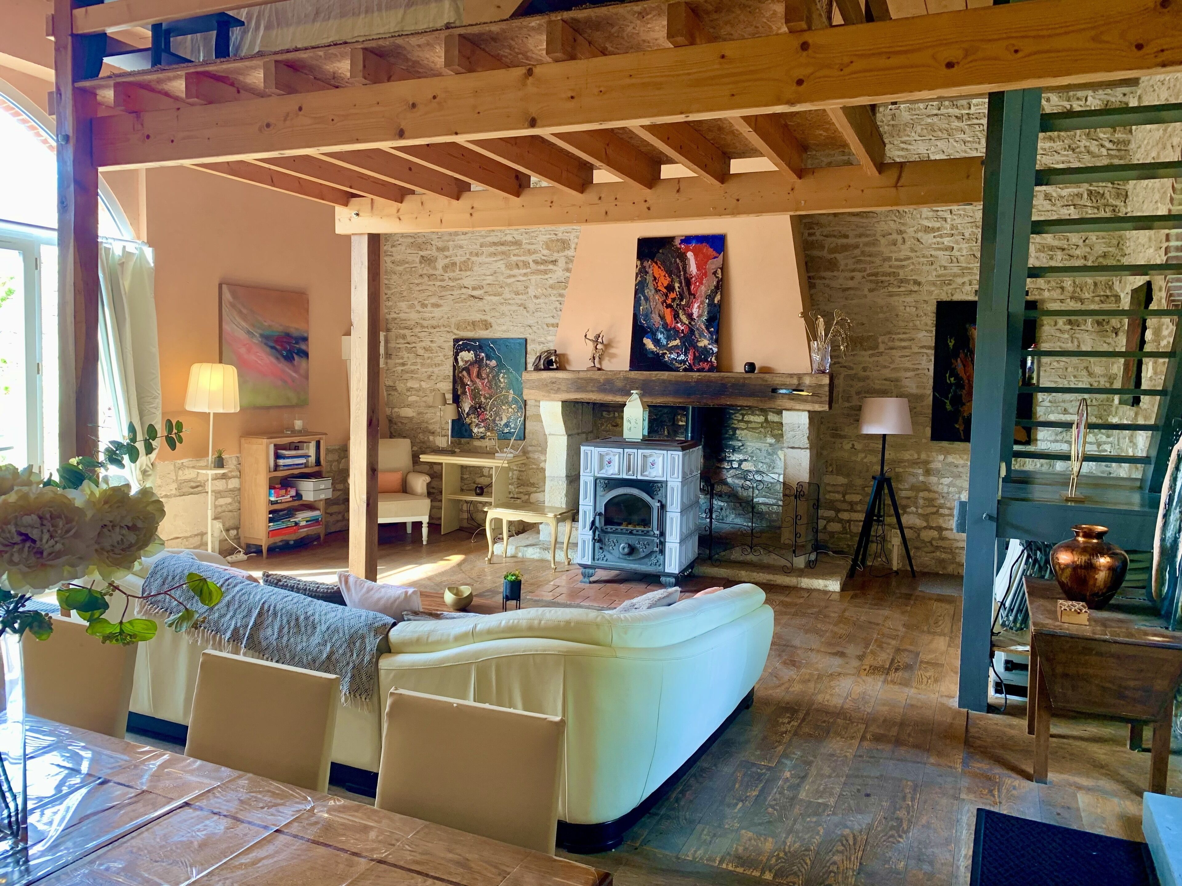 LARGE GITE 25 beds LARGE SPACE of 60m2 for RECEPTIONS / MEETINGS / SEMINARS