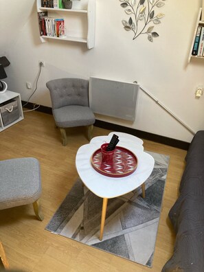 TV, table tennis, books