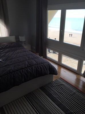 3 chambres, fer et planche Ă repasser, Wi-Fi, draps fournis