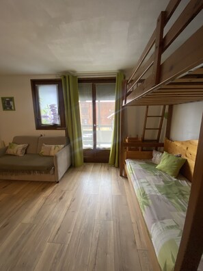 Een strijkplank/strijkijzer, wifi