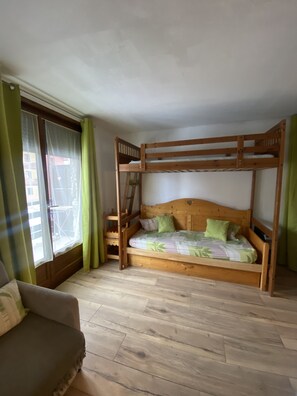 Fer et planche à repasser, Wi-Fi