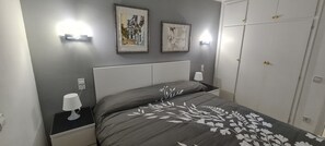 2 dormitorios, caja fuerte, wifi y ropa de cama