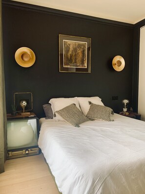 4 bedrooms, desk, iron/ironing board, travel crib - The Zen villa, sun and idleness (Pinet)