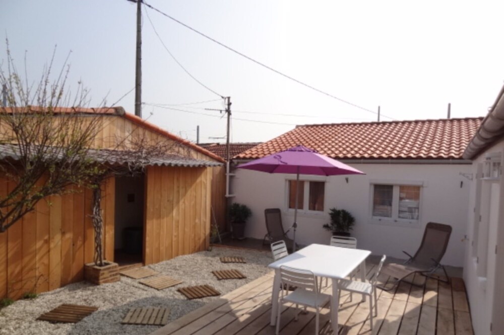 Fisherman's house, sleeps 5, for a friendly stay in La Rochelle