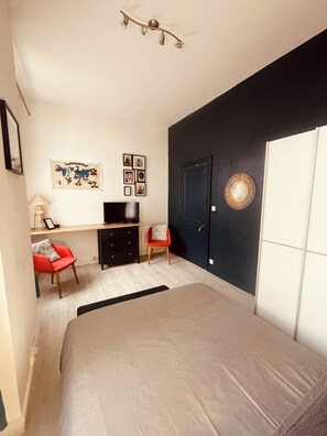 1 Schlafzimmer, Bügeleisen/Bügelbrett, kostenloses WLAN, Bettwäsche