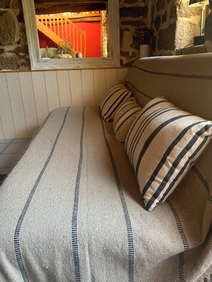 Interior - Traditional Breton farmhouse with garden, wood-burning stove and sauna (Tregunc)