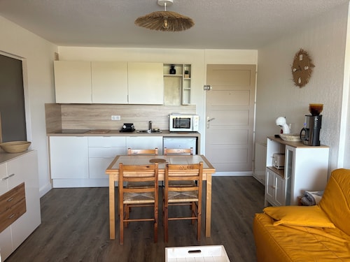 Apartment facing the marine lake a 1. 5 km from the ocean FR5KKC83