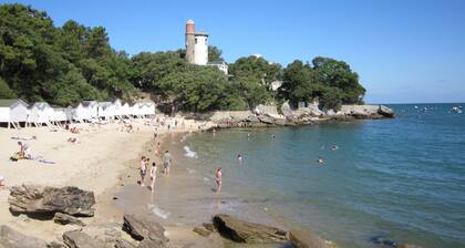 Mukava talo Bois de la Chaisen laidalla Noirmoutier en l'Ilessä