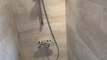 Dusche, Haartrockner