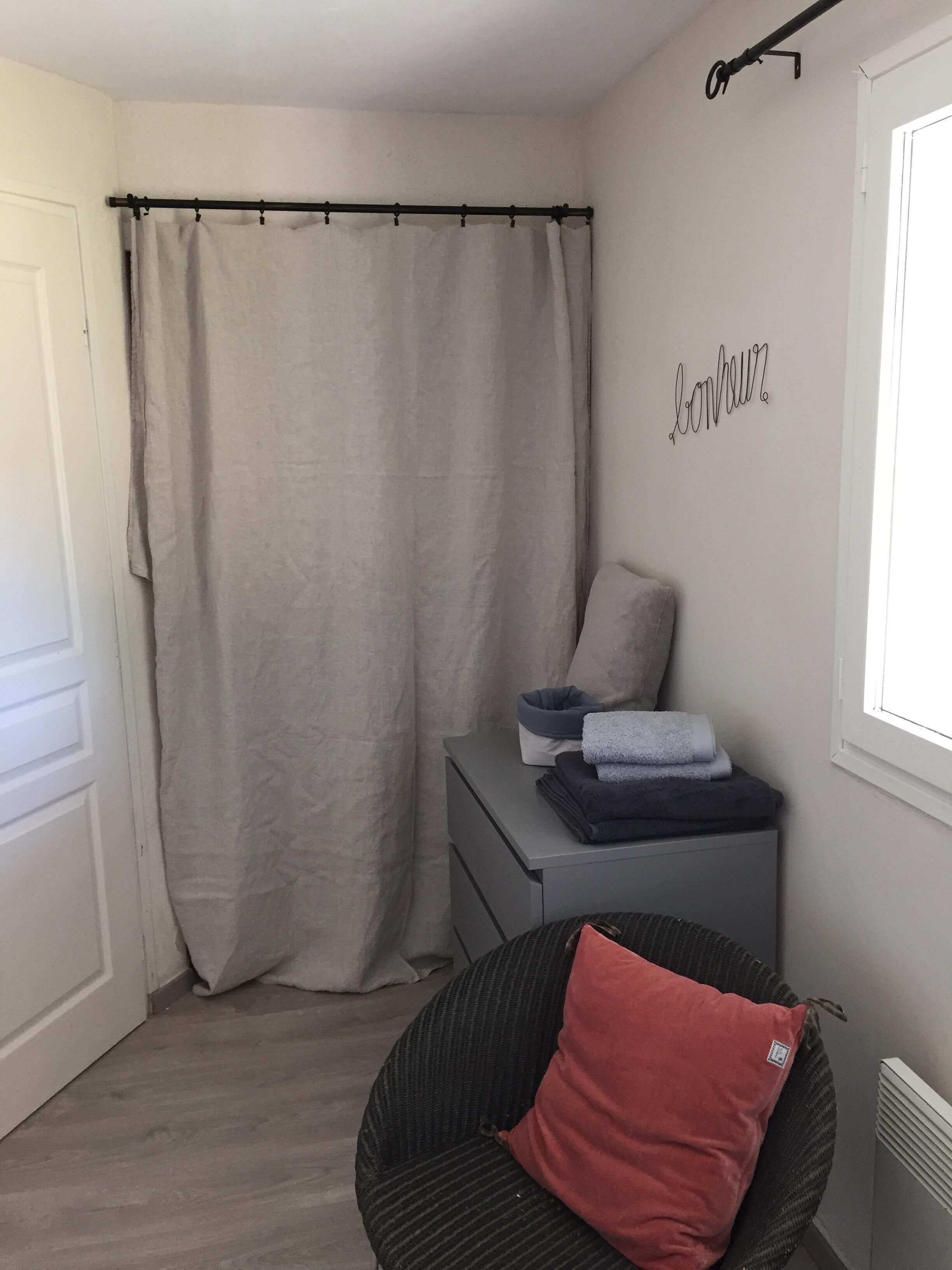 House with swimming pool surrounded by nature 