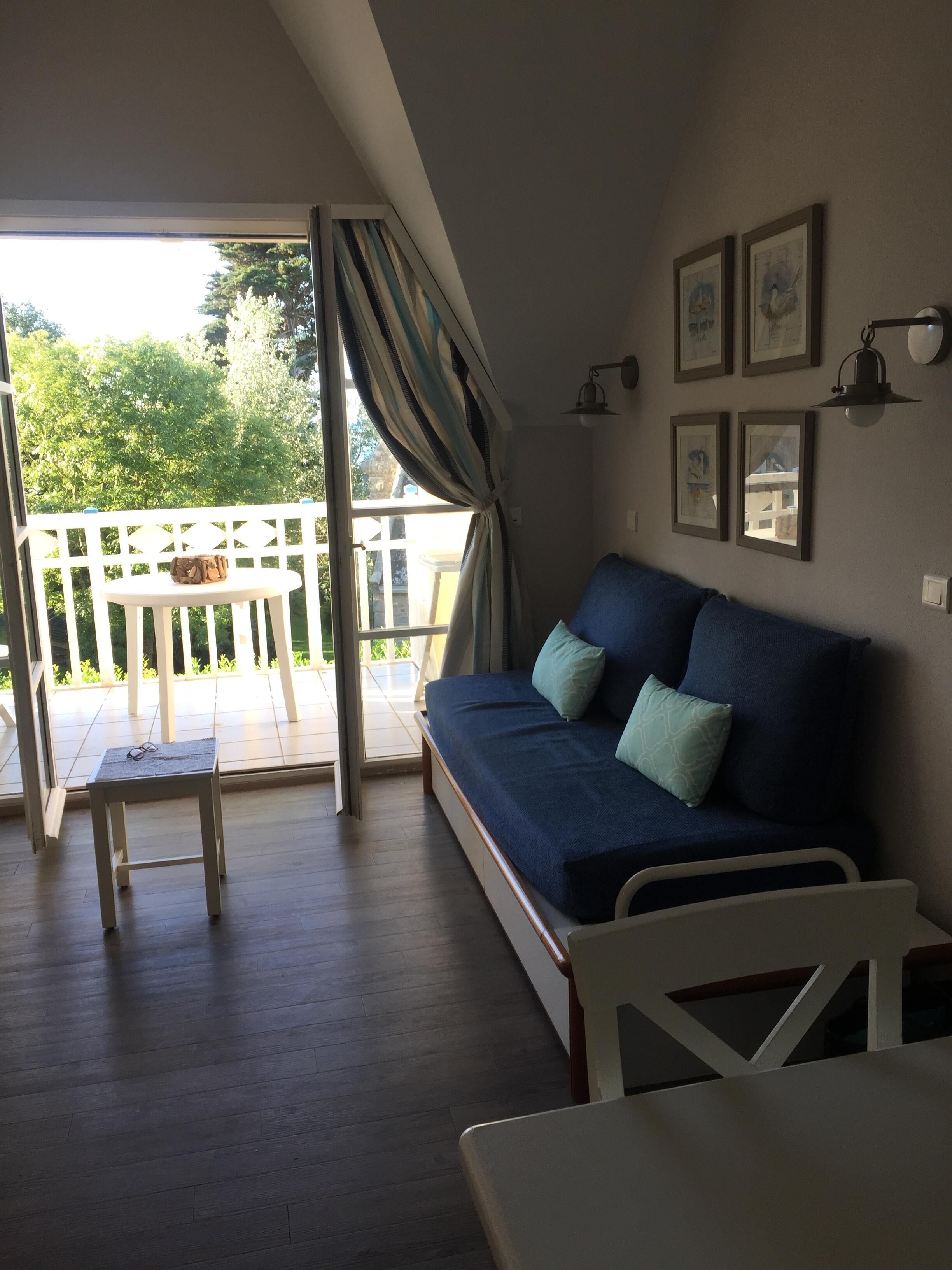 Charming duplex apartment for 5 people by the sea in Benodet, heated pool