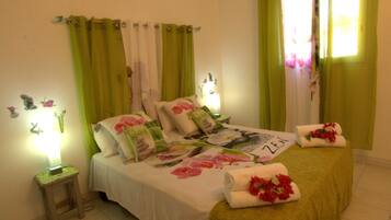 1 bedroom, iron/ironing board, travel cot, free WiFi