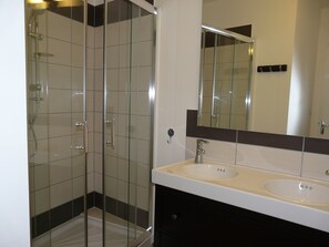 Badewanne, Haartrockner