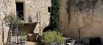 1600-talls landsbyhus med svømmebasseng, Luberon Provence