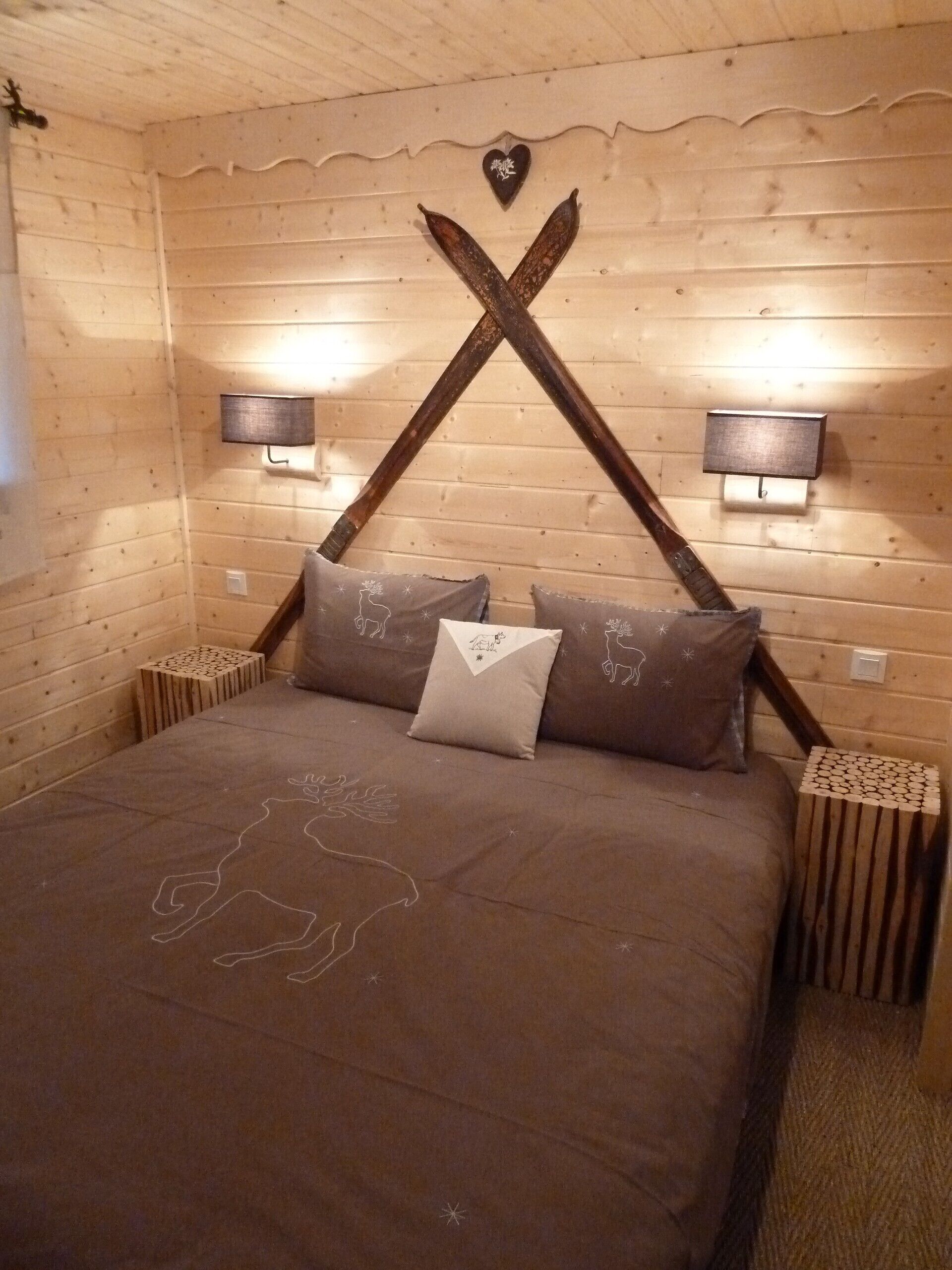 PRETTY APARTMENT IN CHALET - QUIET AND STUNNING VIEW BETWEEN GAP AND SERRE-PONCON