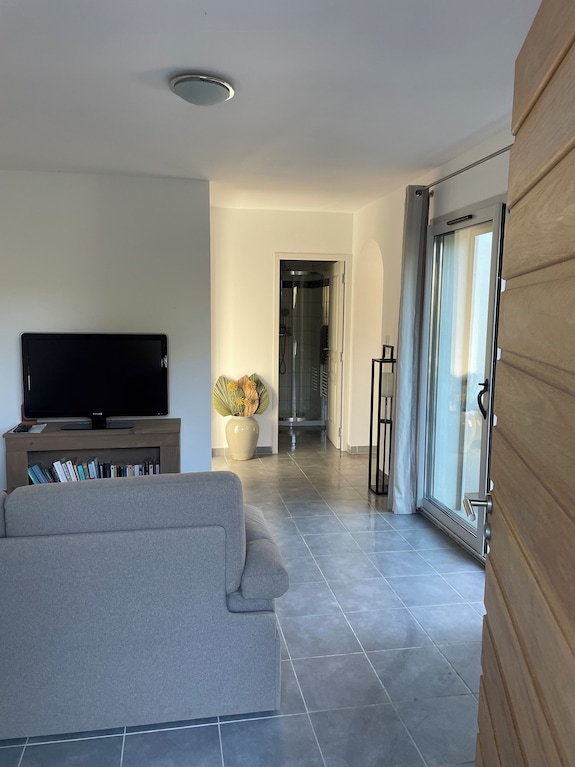 Un Appartement Coquet Et Au Calme Dans Un Quartier Résidentiel - Saint-Florent