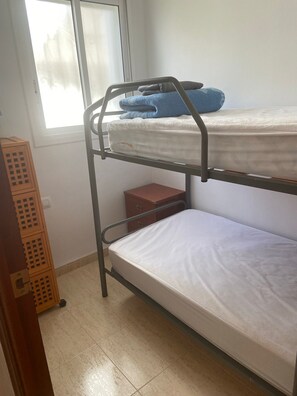 2 bedrooms, free WiFi